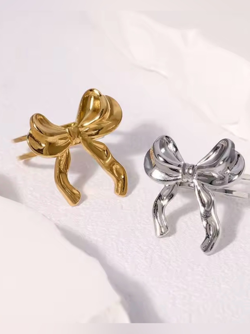 Vintage Shiny Gold Bow Ring - Picture 6 of 6